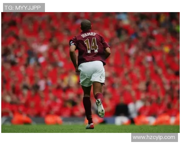 球星如天降英才照耀绿茵天下，足球世界英雄辈出光芒万丈